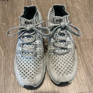 Women’s Grey Nobull shoe